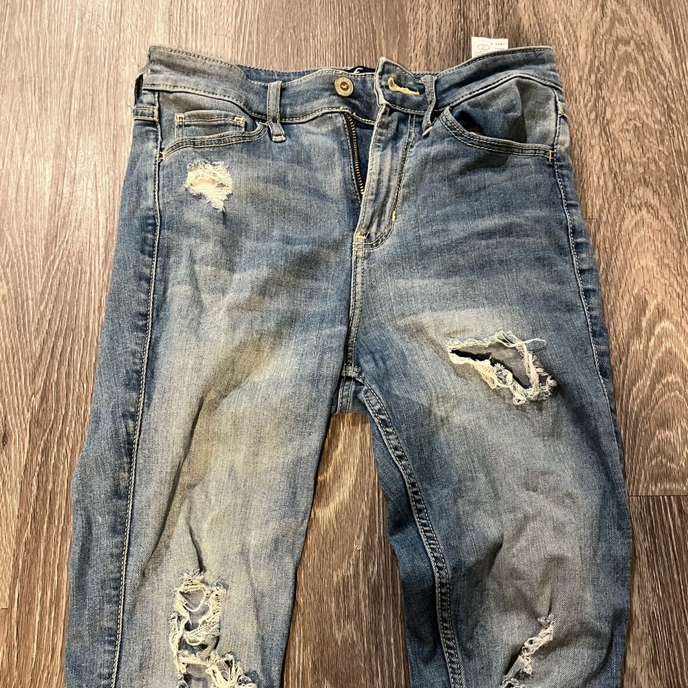 3L Ripped Jeans - Picture 2 of 7